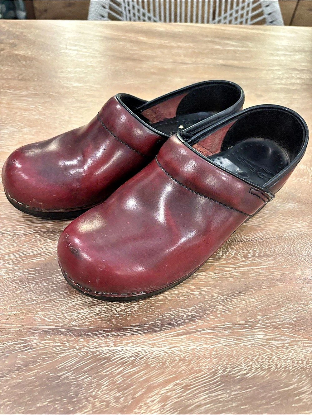 Dansko Professional Clog Burgundy Clogs EU 37